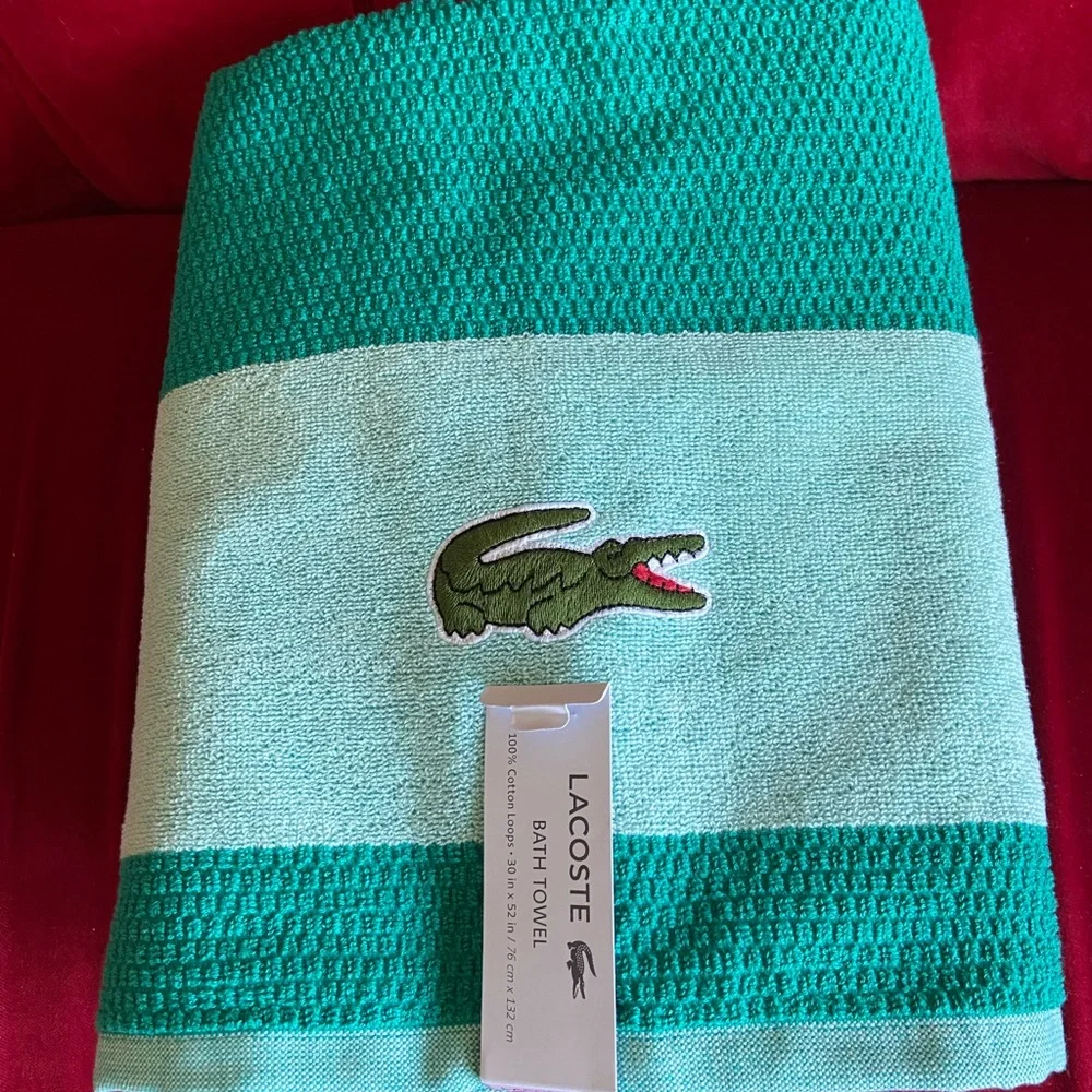 Lacoste Bath towel Set NWT
